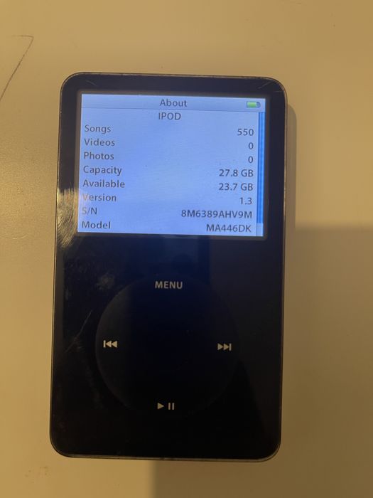 Apple iPod nano fat (3rd Generation) 4Gb model MA978 / MB245