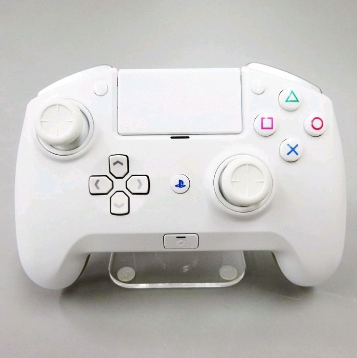 Продавам: Razer Raiju Tournament Edition (контролер за PS4/PC)