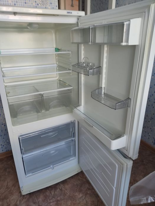 Продам холодильник Атлант