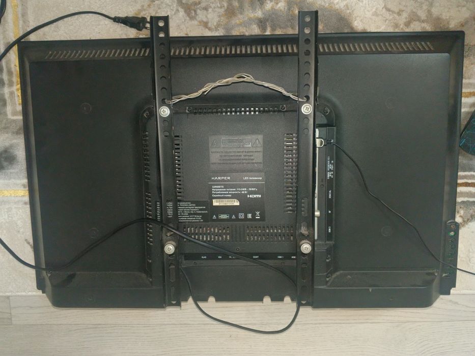 Смарт телевизор Harper 32 дюйм