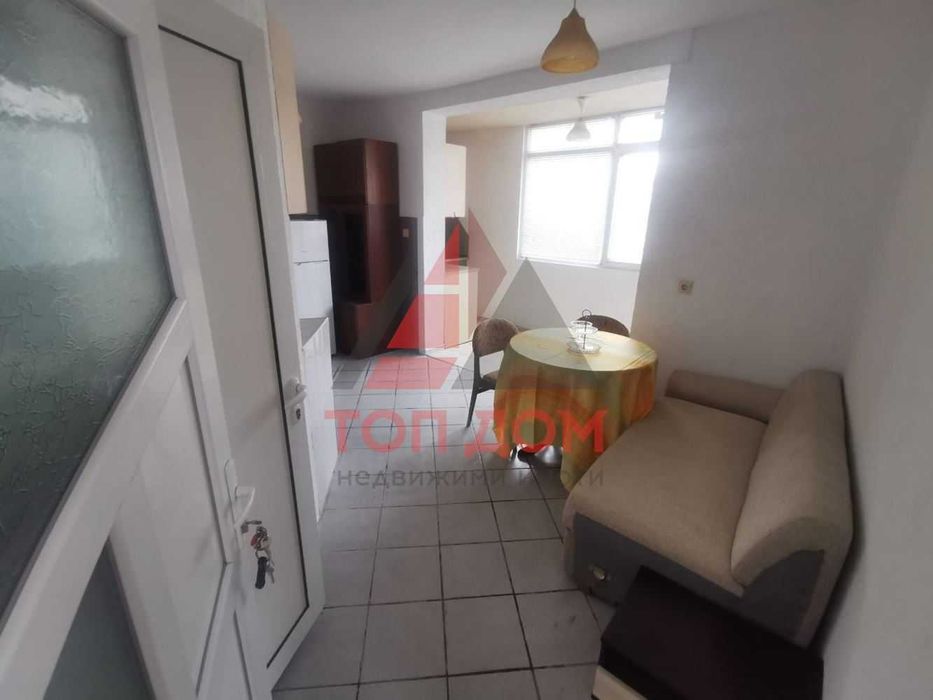 Дава се под наем Двустаен апартамент в Варна, Погреби - 50 кв.м за 306 € - Снимка #4