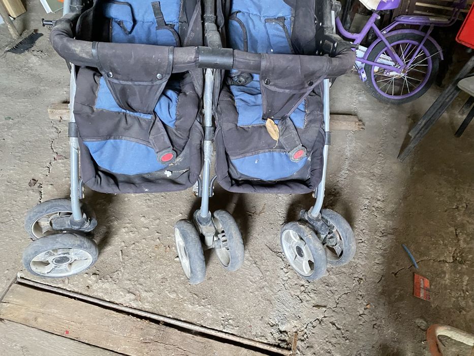 Коляска для двойня