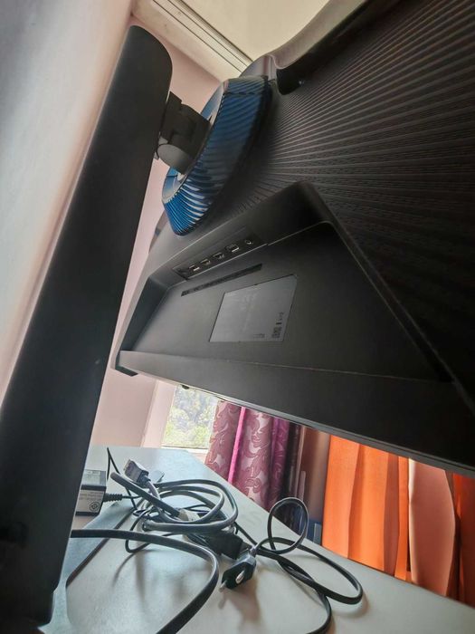Гейминг монитор Samsung - Odyssey G5 32CG510E, 32''