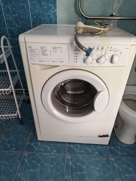 Стиральная машина indesit