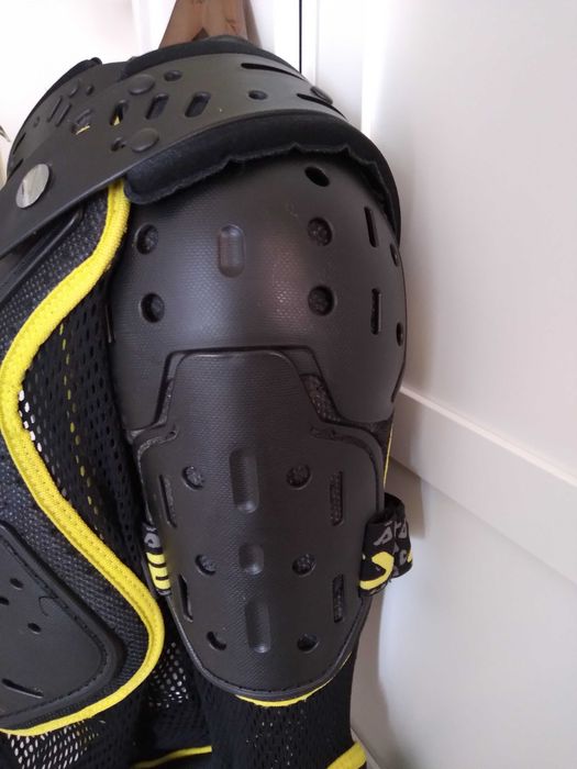 Platoșă protecție moto ACERBIS cu plasă și maneci, XL, Negru/Galben - Ca NOUĂ