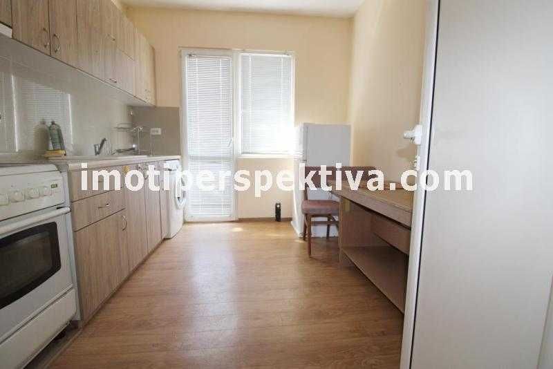 Продава се Тристаен апартамент в Пловдив, Христо Смирненски - 82 кв.м за 1793 €/кв.м - Снимка #1