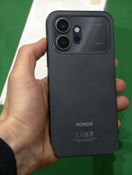 Honor 600 256 gb Ram 8+8 5G