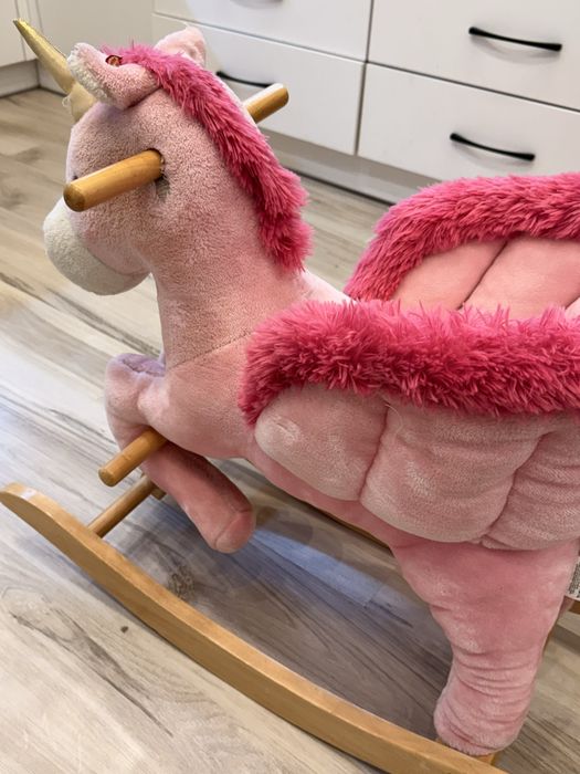 Люлеещо се конче