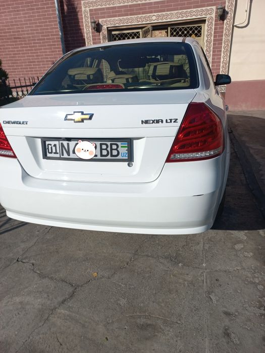 Nexiya 3, 4 srochno sotiladi