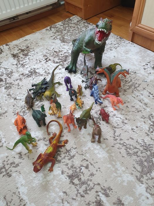 Dinozauri de plastic Jurasic World