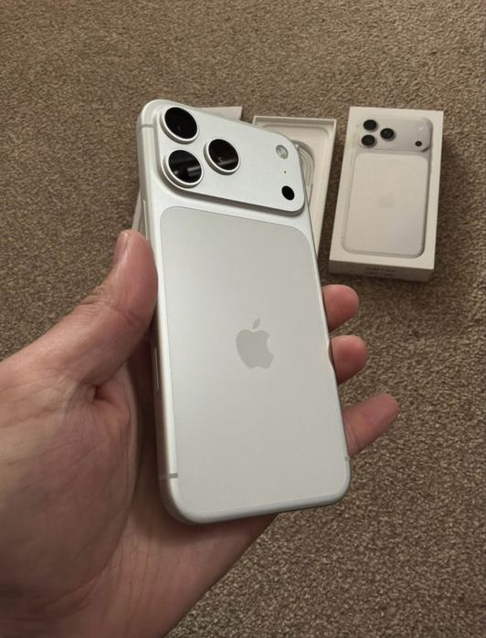 Iphone 17 pro max 512 gb silver