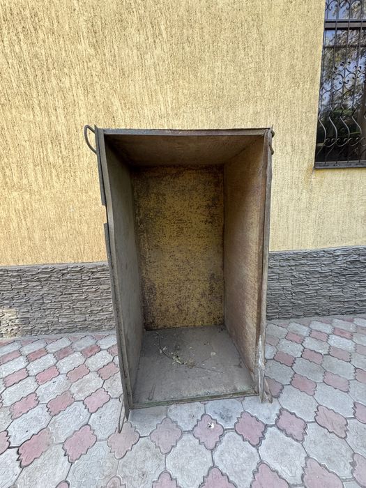 Емкость 2,2 куб