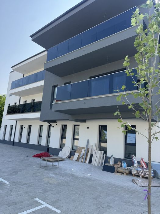 Balustrada din sticla securizata pentru balcoane si scari