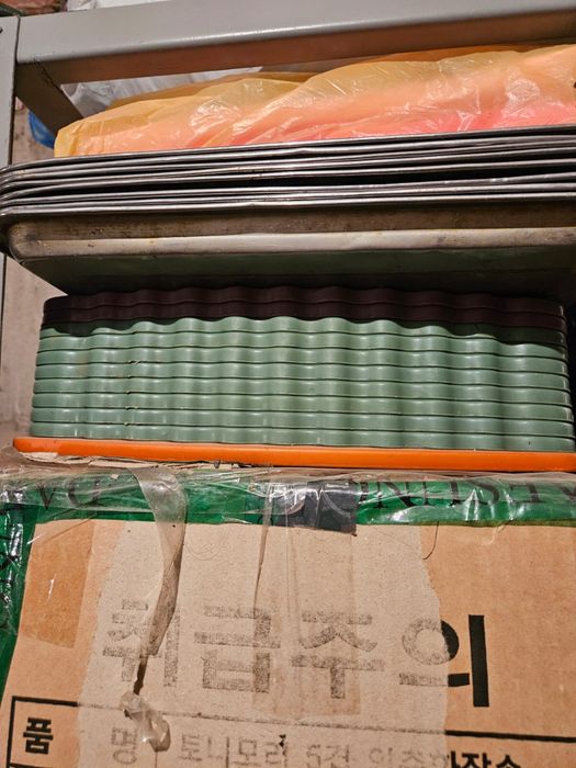 Разнос 18 штук по 200 тг