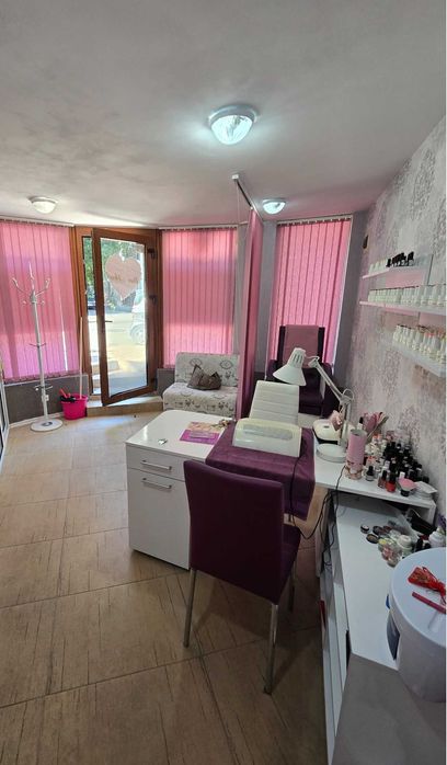 Дава се под наем  в Варна, Левски -  кв.м за 408 € - Снимка #1