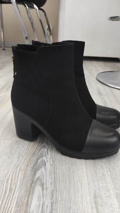 Дамски боти , черен велур