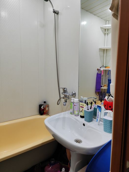 Продам трёхкомнатную квартиру