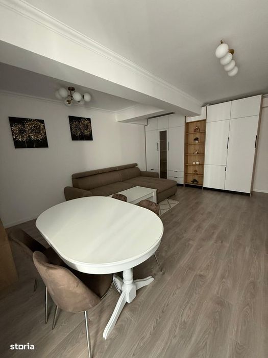 Apartament cu 3 camere decomandate, Obcini