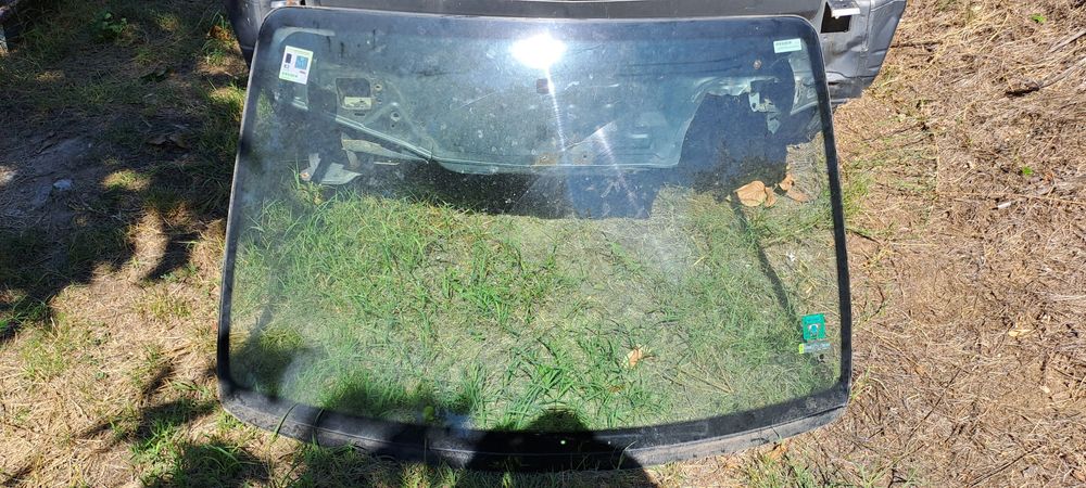 Предно (челно) стъкло за Рено меган сценик /Renault Megane Scenic