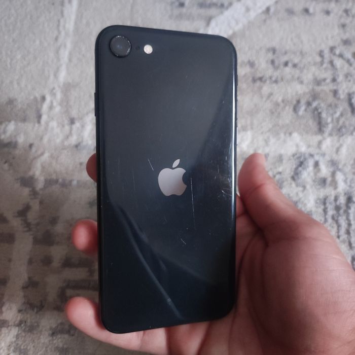 Iphone SE 2 год2020 память 128gb гб