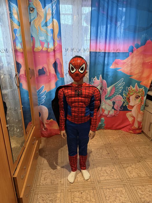 Костюм человека паука