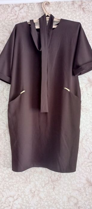 Продам не дорого платья.