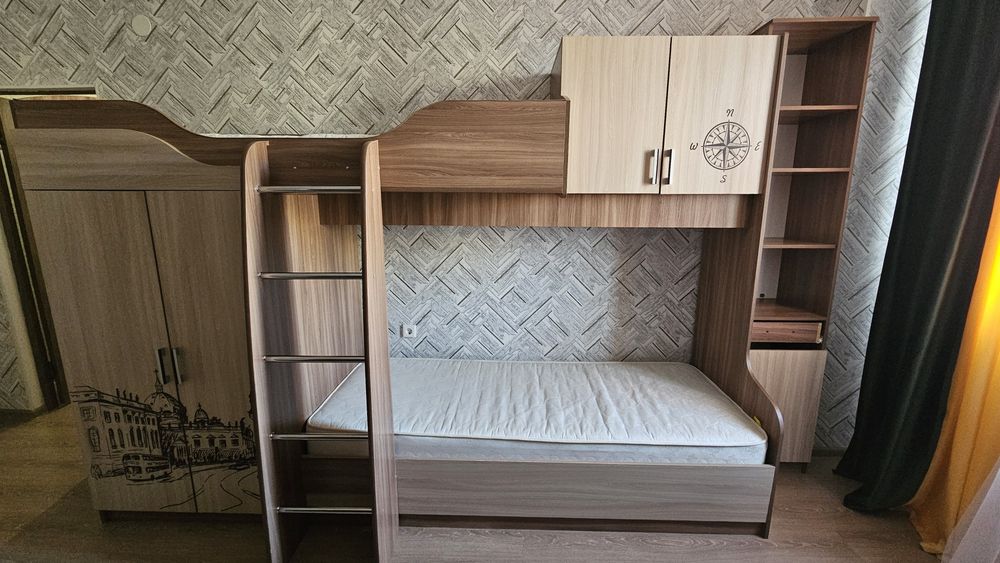 Двухярусный кровать