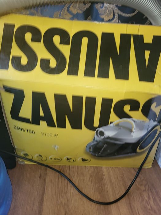 Пылисос: ZANUSSI, супер цена.