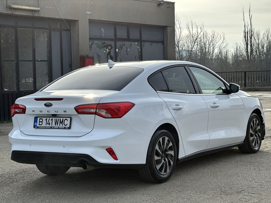 Ford Focus 2025 - 20.000km - AVARIAT