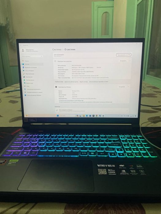 ACER NITRO V 16S AI srochna sotiladi ideal 20 kun ishlagan