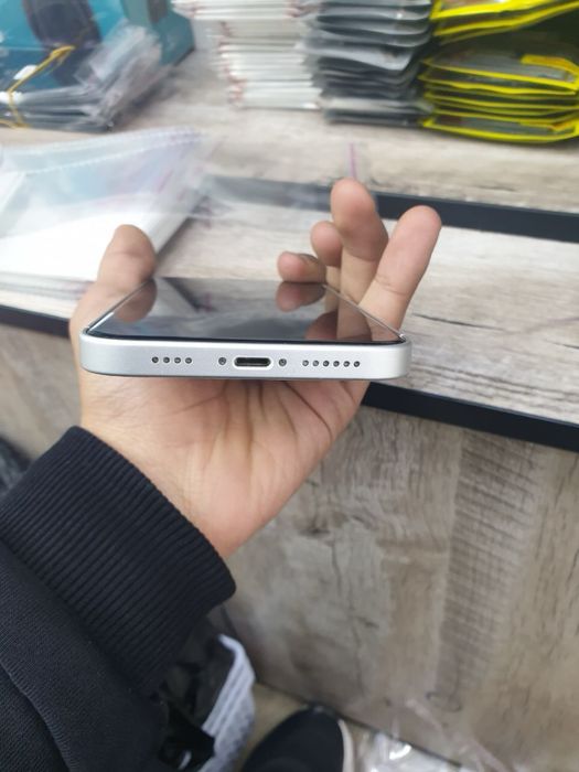 Iphone xr 17pro qilingan