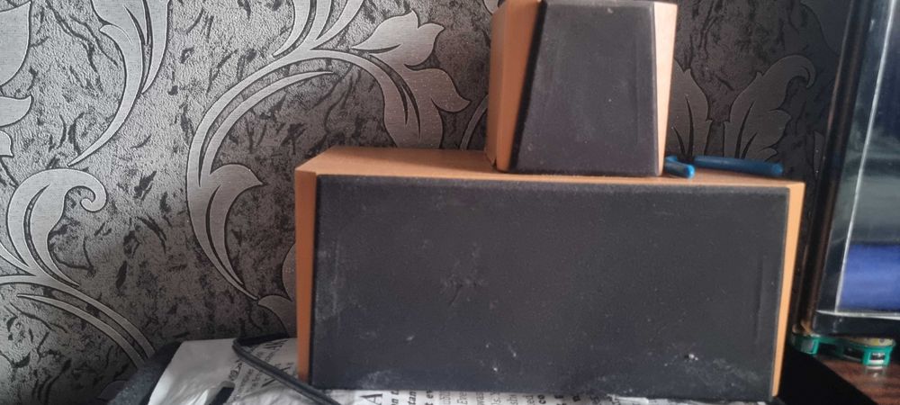 Продам мощные блютуз колонки с ауксом !!!