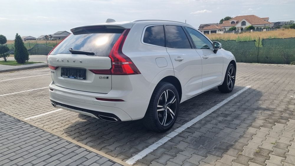 Volvo XC 60  / 2018  / 190 cai  / R - design
