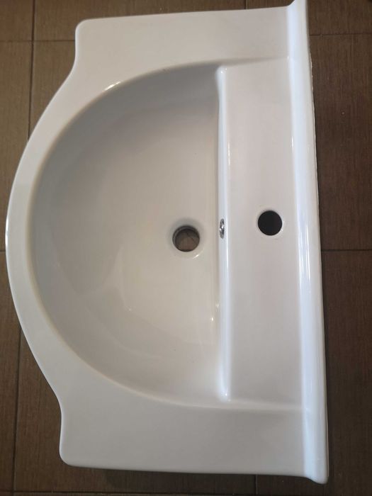 Chiuveta/lavoar  baie, lățime 65 cm, adâncime 45,5 cm