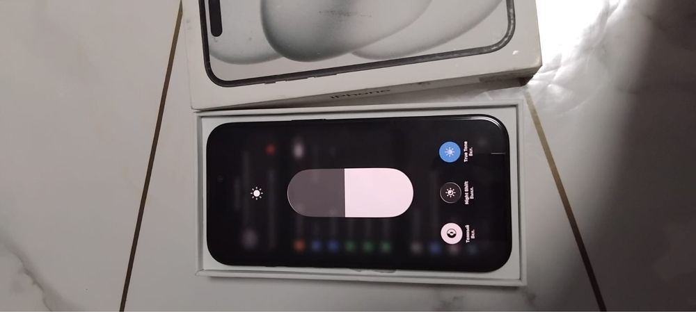 Айфон 15 с коробкай