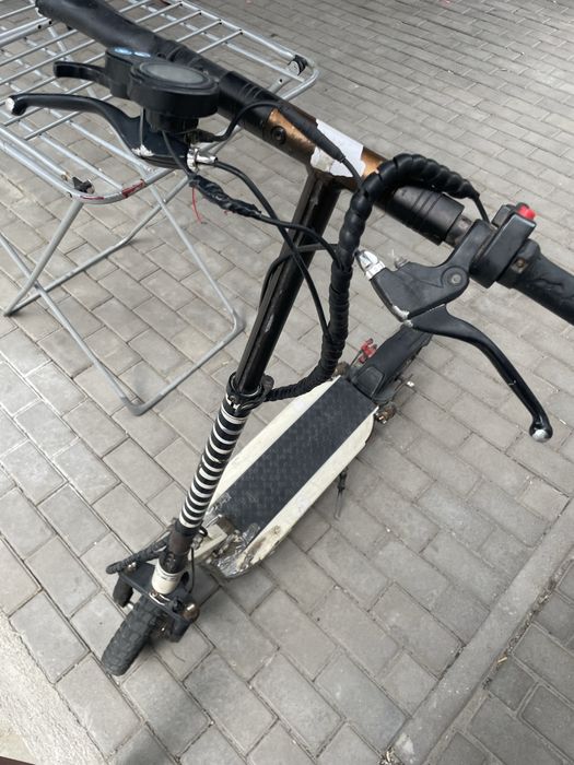 Продам электро самокат