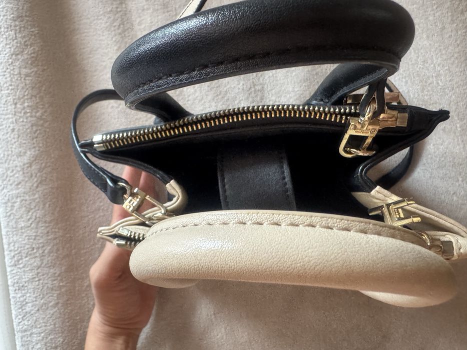 Кожена чанта с две лица Elizabetta Franchi