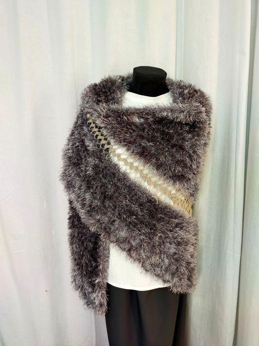 Одежда вязаная ручной работы крючком