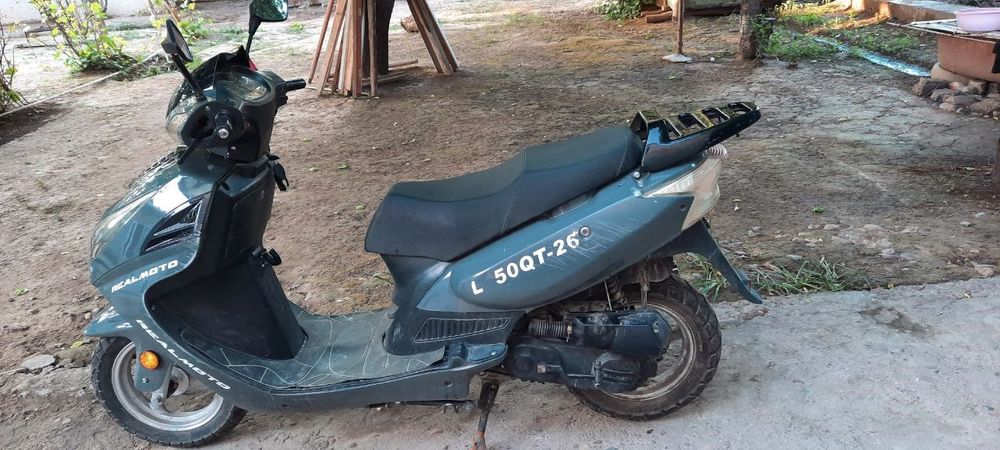 Skutr sotiladi telgram