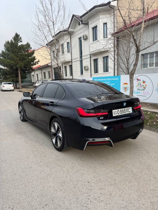 BMW i3 2024 — 3