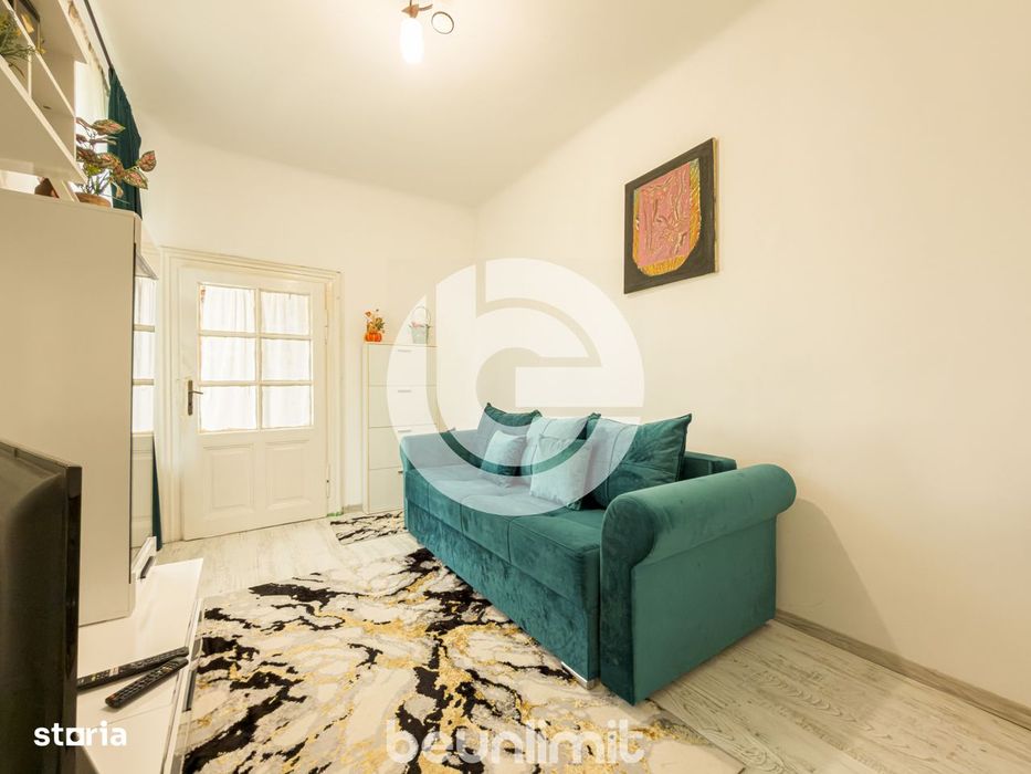 Apartament ultracentral | 2 camere | balcon 20 Mp | Pod pe toata supra