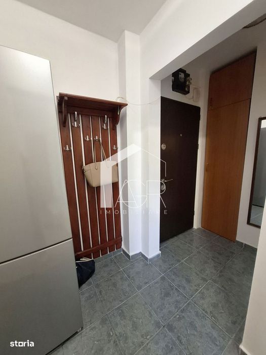 Garsoniera, etajul 1, zona Malu Rosu