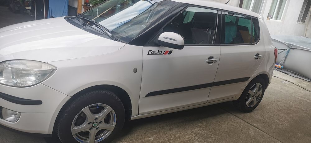 SKODA Fabia 2009 — imagine 5