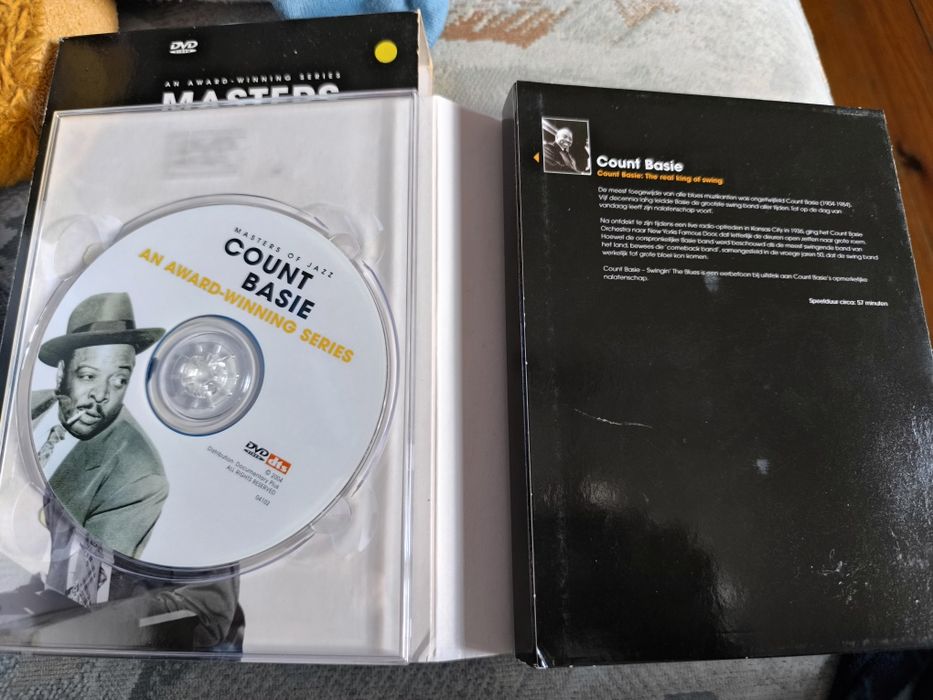 Музикален бокс с 5 dvd jazz внос Холандия нов