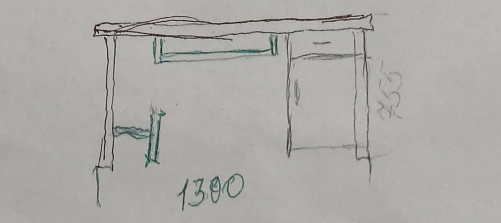 Продается стол письменный.