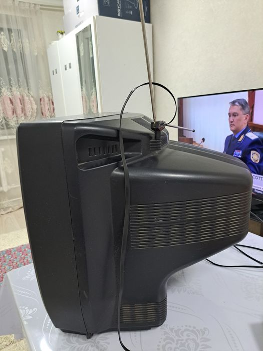 Телевизор LG отличном состоянии оригинал.