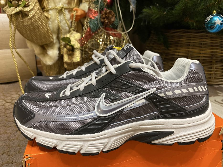 Кросовки Nike (оригинал) р. 45,5 торг.