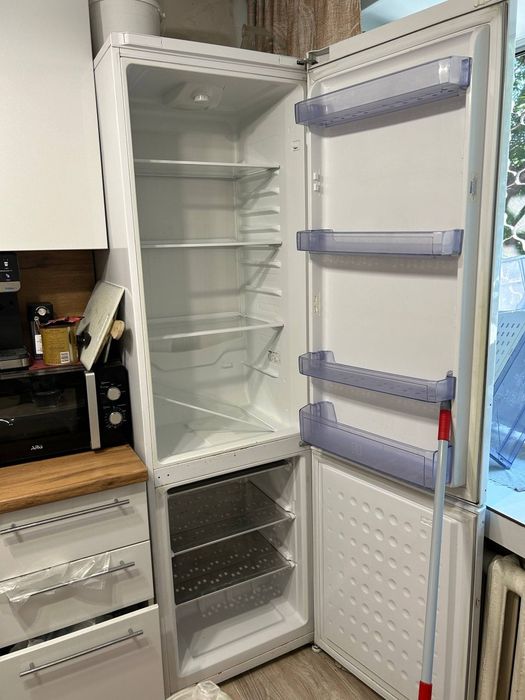 Продам холодильник Beko