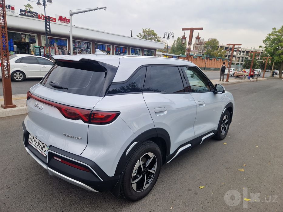 BYD Yuan Up sotiladi 2025 yil 30 ming yurgan