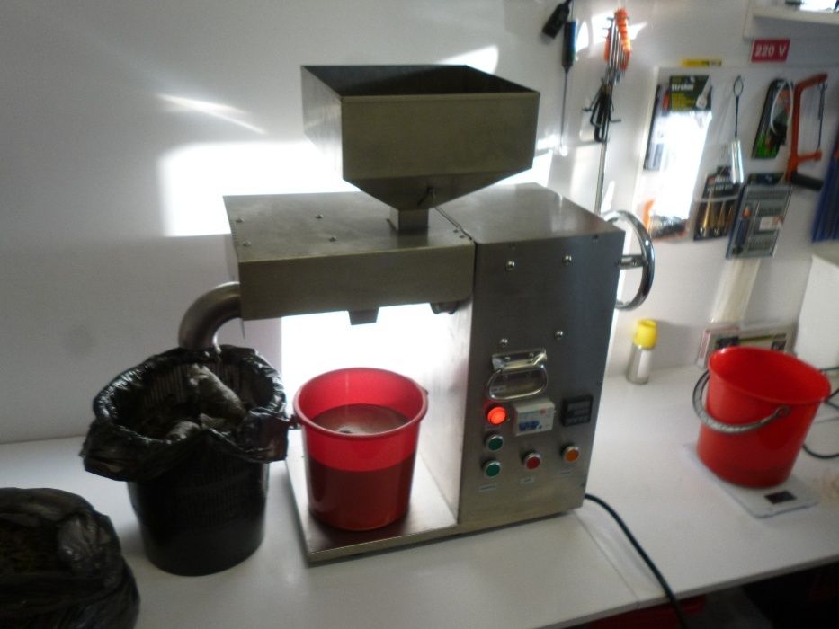 Presa ulei 220V 13700 ron